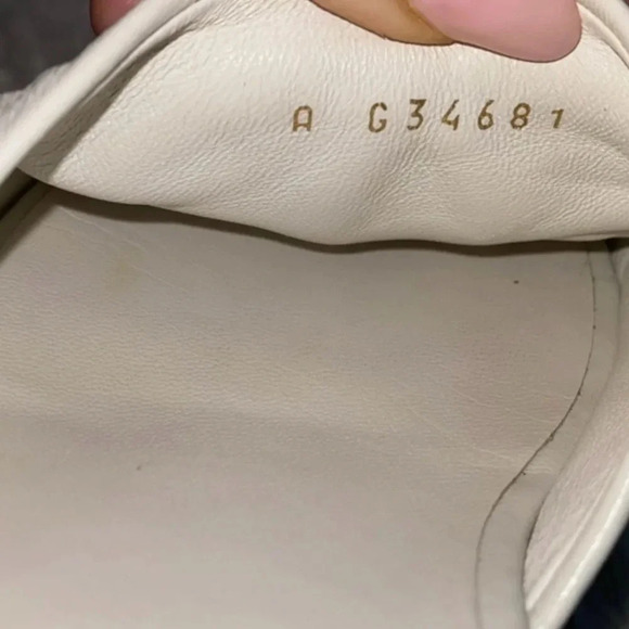 Chanel Black and White Calf Leather Sandals Sequin CC Logos Heel Block Classic - Picture 9 of 10